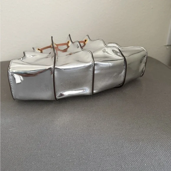 Ulla Johnson Adria Pleated Wave Leather Wristlet / Crossbody Bag. EUC. - Picture 5 of 9